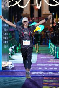 BIB: 5290
                            <button type="button" onclick="openModal(26223213)" class="btn btn-primary btn-sm float-right btn-popup" data-toggle="modal" data-target=".modal-high-quality">
                        <i class="fas fa-shopping-cart"></i> Add to Cart
                    </button>
                                            <button type="button" onclick="isThisMe(26223213, true)" class="btn btn-success btn-sm float-right btn-popup btn-isme hidden" data-toggle="tooltip" data-placement="bottom" title="นี่คือรูปของคุณใช่ไหม คลิกที่นี่เพื่อเอาเข้าอัลบั้ม">
                        <i class="fas fa-plus"></i> Add to album
                    </button>
                    <button type="button" onclick="isThisMe(26223213, false)" class="btn btn-warning btn-sm float-right btn-popup btn-isnotme hidden">
                        <i class="fas fa-ban"></i> Remove from album
                    </button>